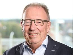 De tous (tout) et jour(s) 1 ♦ dans la totalité du temps. Dirk Van Holsbeke Tui France La Vente De Tui France Ce N Est Plus D Actualite