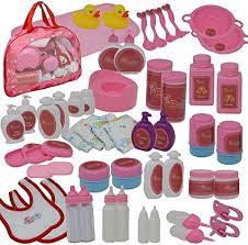 Amazon Com Juego De Accesorios De Alimentacion Y Cuidado De Munecas De Bebe 50 Piezas En Estuche De Transporte Con Cremallera Accesorios Para Munecas Juguetes Y Juegos