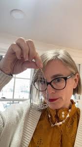 Contemporary, elegant, and structured✨ artist: @donnadaquino from  Woodstock, GA Earrings Galore is currently