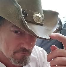 Where could I go to hang out discretely with gay men in Hastings?