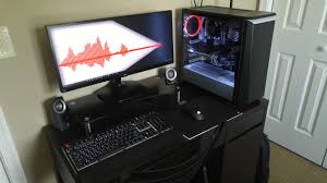 Small Desk But I Made Do With The Space I Had College Battlestation Battlestations