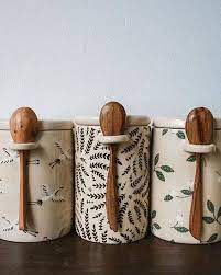 Woodworking For Beginners Woodworking Plans Woodworking Tools Are You New To Woodworking And Looking Pottery Free Woodworking Project Plans Crafts To Sell