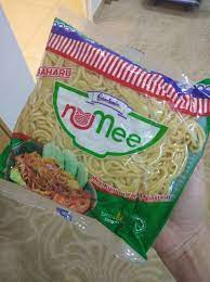 Just the other day, we had a chinese customer who has eaten this hokkien mee for one year. My Life My Loves Numee Mee Kuning Baru Keluaran Gardenia Masak Mee Bandung Muar
