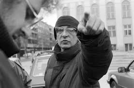 Bo nawet jeśli, jak mówię, krzysztof miał naturę inżyniera, to jednocześnie posiadał wrażliwość mimozy. By Krzysztof Kieslowski Sylwetka Mistrza I Przeglad Jego Tworczosci Felieton Czesc 2