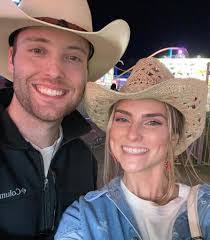 Kimberly Rasnick's Instagram, Twitter & Facebook