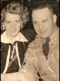 Help cleaning up old photo?