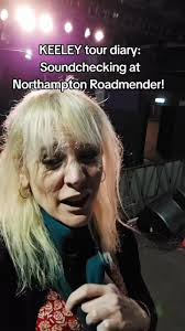 It's almost showtime! Tonight we play the 850-capacity Roadmender in  Northampton where the likes of Manic Street Preachers and Lush have played  before us. Tonight we're here supporting The Smyths