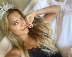 Die moderatorin ist voller vorfreude auf ihre hochzeit. Fashion Looks Der Style Von Sylvie Meis Gala De