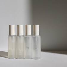 shiro サボン ホワイトリリー ボディコロン 次回入荷 shiro newoman新宿店お取り扱い開始のお知らせ shiro 化粧品 ボトルのデザイン 化粧品