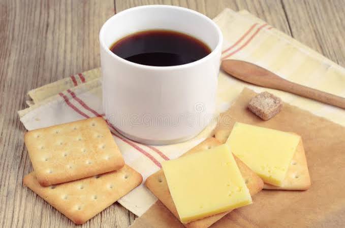 Taza Y Galleta De Café Con Queso Imagen de archivo - Image of comer, desayuno: 52801719