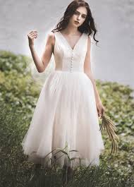 Lassen sie uns ihre träume kleiden. Sommer Boho Strand Brautkleid V Ausschnitt Wadenlang Tull Spitze Mit Knopfen