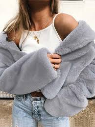 Le col est réalisé en fil grizzly 100 pour un maximum de douceur, vous pourrez le relever et le maintenir par 2 pressions également. Vestes Courte En Fausse Fourrure Manches Longues Hiver Mode Femme Blouson Gris Manteaux Hauts