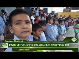ALCALDE VALLEJOS ENTREGA MOBILIARIO A LA U.E. NÉSTOR PAZ GALARZA