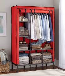 Tips memilih lemari pakaian di kamar yang kecil akan dapat dilakukan jika kalian mengingat berapa banyak baju yang. Model Lemari Baju Gantung Minimalis Plastik Aluminium Kayu