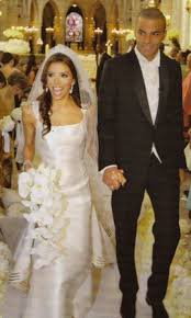 Eva Longoria Met Een Wit Waterval Boeket Bruidsparen Celebrity Koppels Trouwdag