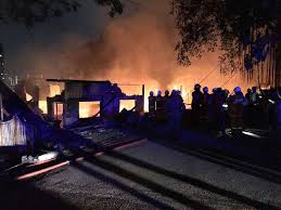 Melihat semua isi kapal dan semua yang ada di dalam kapal. Bengkel Kedai Perabot Musnah Dalam Kebakaran