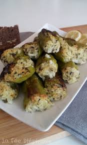 Petits Poivrons Farcis De Riz Au Citron Une Recette Vegetalienne Qui Annonce L Arrivee Des Beaux Jours Poivrons Farcis Recette Poivron Farci Recette Vegetarienne Rapide