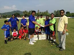 Warga smk dato' mohd taha juga mengambil bahagian dalam kutipan sumbangan tabung wira lahad datu 2013 dan disampaikan semasa pemberian replika cek ini disampaikan oleh pengetua cemerlang smk dato' mohd taha, pn heng jee soon kepada timbalan pegawai pendidikan daerah. Rotary Club Of Bandar Sungai Petani