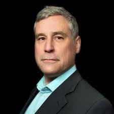 Brad Percival's Instagram, Twitter & Facebook