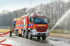 240 просмотров 4 месяца назад. Chempark Ein Echtes Kraftpaket Das Neue Grosstankloschfahrzeug Kurz Gtlf Der Chempark Werkfeuerwehr Ist Da 40 Tonnen Wiegt Der Koloss Der Bis Zu 12 000 Liter Wasser Und Rund 5 000 Liter