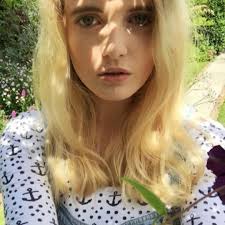 Stream Holly Amber music