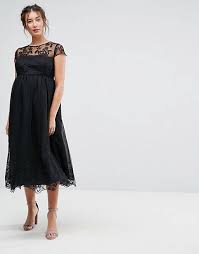 Sono diversi, infatti, gli eventi in cui il dress code suggerisce un abbigliamento elegante. Chi Chi London Vestito Da Cerimonia Premaman Midi In Pizzo Pregiato Con Scollo Alla Bardot Asos
