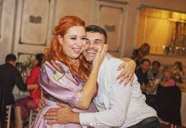 Explore historical records and family tree profiles about oana roman on myheritage, the world's family history network. Pro Tv Oana Roman S A DespÄƒrÈ›it De SoÈ›ul Ei Marius Elisei Bdquo Eu Am FÄƒcut Tot Ce Am Putut