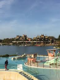 Piscine Exterieure Avec Rue Commerces De L Autre Cote Du Lac Picture Of Villages Nature Paris Bailly Romainvilliers Tripadvisor