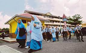 Cuti kaamatan dimasukkan dalam peruntukan cuti kpm, tetapi hanya melibatkan negeri sabah dan labuan sahaja. Ibu Ayah Kena Tahu Ini Senarai Takwim Penggal Cuti Persekolahan 2021 Yang Dikeluarkan Kpm