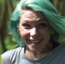 ANREGUNGEN UND ENTWÜRFE FÜR DIE FRAUENARBEIT