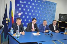 E ușor a scrie versuri când nimic nu ai a spune. E Usor A Scrie Versuri Cand Nimic Nu Ai A Spune Insirand Cuvinte Goale Ziarul Hunedoreanului