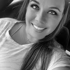 Good evening, Anybody know any cute proposal spots near this area? (Hutto,  Round Rock, Georgetown) Need ideas for this weekend's decor set up