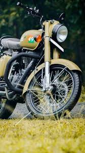 Royal Enfield Bullet Wallpapers Hd Info4u Royal Enfield Bullet Enfield Bullet Royal Enfield
