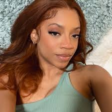 Stephanie Rios (@nicolerivers)