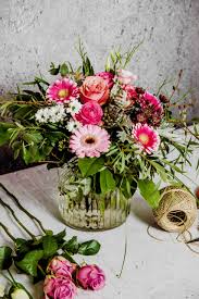 Bilder finden, die zum begriff blumenstrauß passen. Blumenstrauss Im Monats Abo Dieblumenbringer De