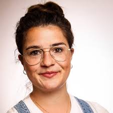 Barbara Fey's Instagram, Twitter & Facebook