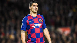 Le futbol club barcelona, communément appelé fc barcelone (diminutif barça), est un club de football espagnol fondé en 1899, basé à barcelone, capitale de la catalogne, et qui évolue dans le championnat d'espagne. Le Barca Prepare Le Grand Menage Six Joueurs Dont Suarez Et Umtiti Ne Seront Pas Retenus Eurosport