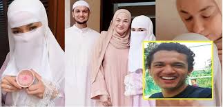 Dengan panasnya kami saling beradu lidah. Gambar Adik Beradik Kandung Neelofa