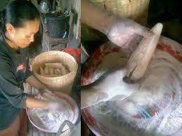 Tape singkong adalah tape yang dibuat dari singkong yang difermentasi. Tape Katjung Peluang Usaha Minim Modal Dapur Bu Ayuk