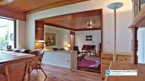 Ansonsten lebt das ehepaar in einem bescheidenen haus in. Simply The Best Traumhaftes Seegrundstuck Mit Grosszugigem Ferienhaus Zum Verlieben Youtube
