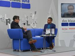Blaues sofa | das blaue sofa ist das autorenforum vom club bertelsmann, deutschlandradio kultur und zdf. Das Blaue Sofa Auf Der Leipziger Buchmesse Archiv