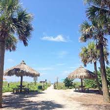 Here S How To Find The 27 Best Beach Camping Spots In Florida Camping Spots Beach Camping California Beach Camping
