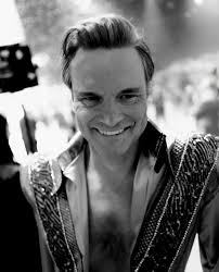 Where is the spring and the summer!? ☀️🌸 #colinfirth #colinfirthofficial  #colinfirthisababe #colinfirthdaily #mammamia #herewegoagain  #behindthescenes