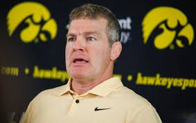 Iowa men's wrestling pounds Oregon State in season-opening dual