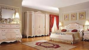 غرف نوم للعرسان جو رومانسي وديكور يعكس ذوق مشترك نواعم