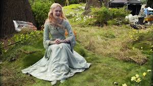 Featurette for maleficent focuses on princess aurora, played by elle fanning. Maleficent Featurette Aurora New Elle Fanning Disney Movie Hd Video Dailymotion
