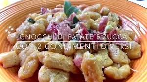 Iniziamo subito con gli ingredienti: Gnocchi Di Patate E Zucca Con 2 Condimenti Diversi Tutti A Tavola Youtube