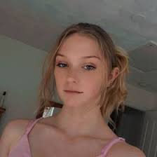 Sydney Lambert (bobcat6303)