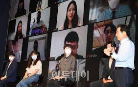 '친문적자' 김경수 만난 이재명…원팀으로 파도 넘자. Umwrseqo6igokm