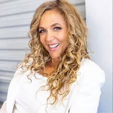 Candace Perez updated her profile picture.